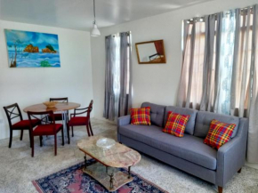 Dado's Place - 2 bedroom house with AC and verandah